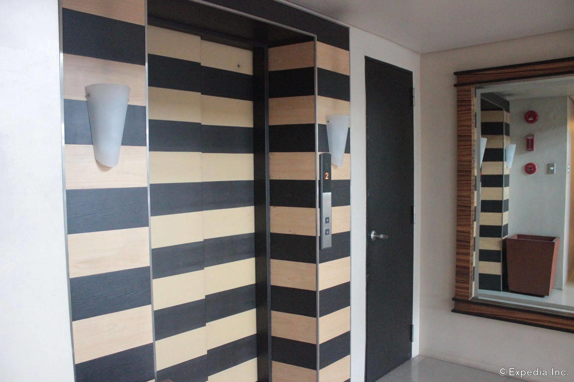Soleste Suites Quezon City Exteriér fotografie