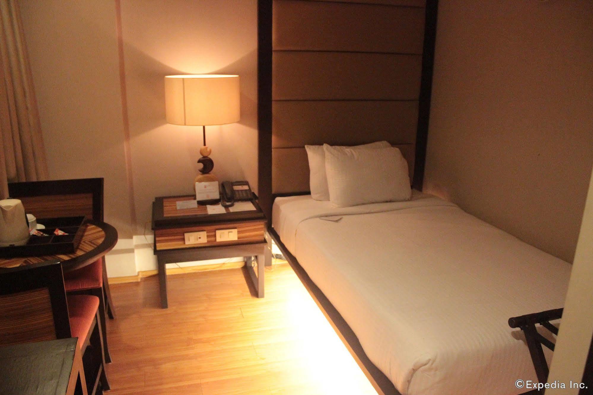 Soleste Suites Quezon City Exteriér fotografie