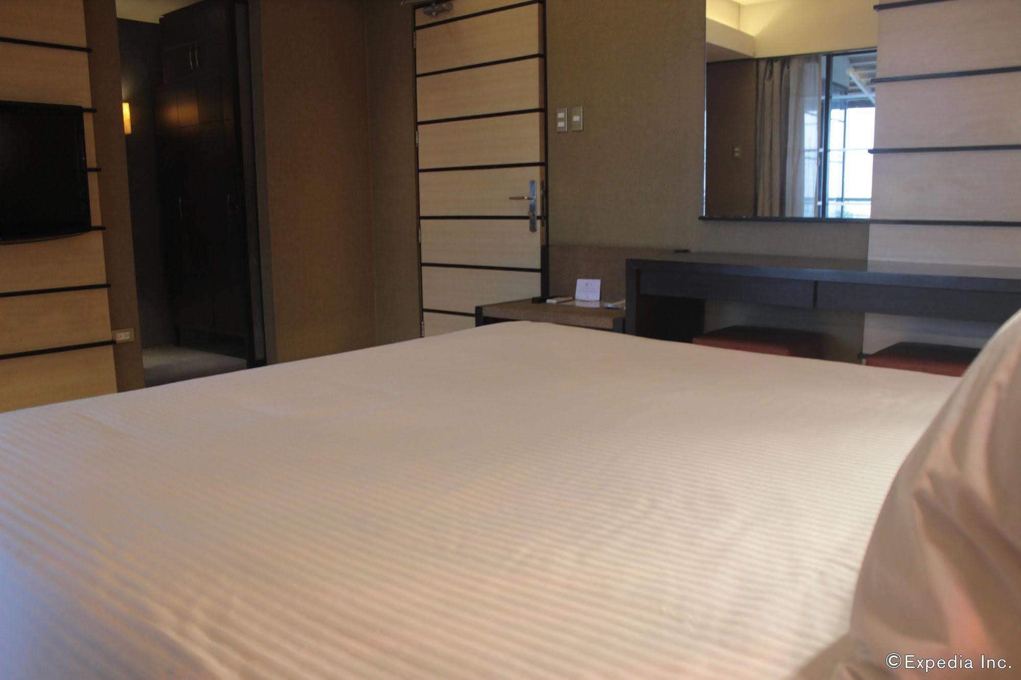 Soleste Suites Quezon City Exteriér fotografie